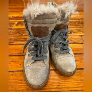 Gray Fur-Lined Women's Boots